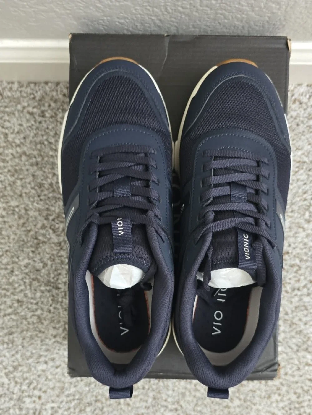 Vionic Women’s Navy Athletic Lace-Up Sneakers